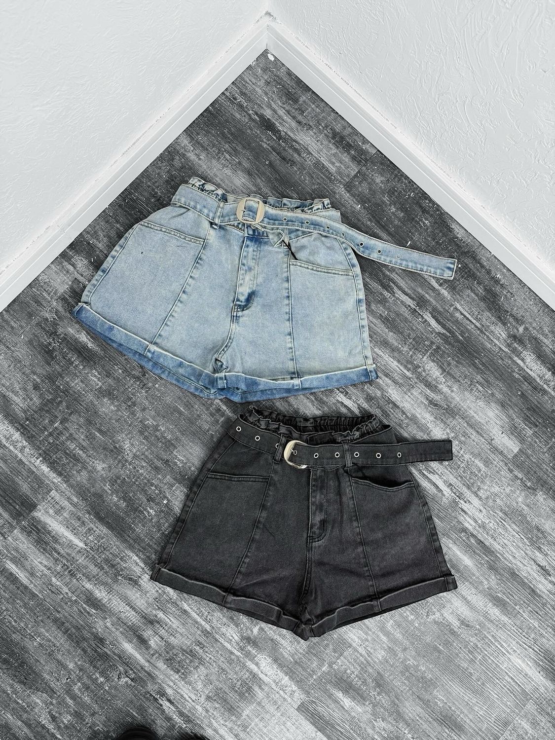 Short con Cinto Short con Cinto