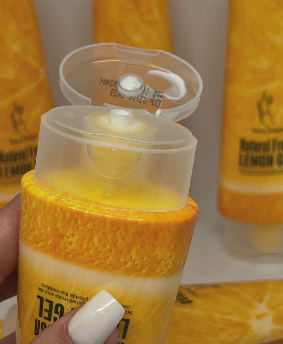 Crema hidratante para manos olor limon