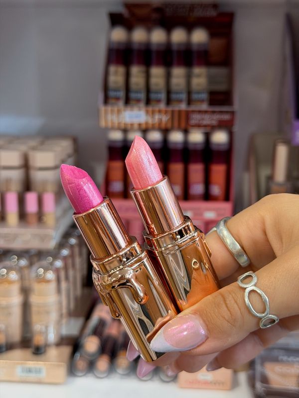 Labial en barra tonos pastel