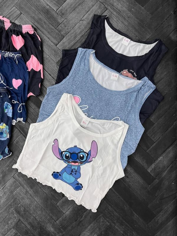 Conjunto de pijama de musculosa y short Conjunto de pijama de musculosa y short