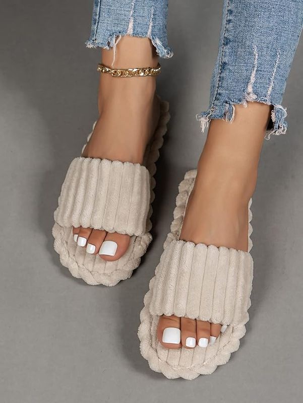 Pantuflas peluditas para dama Pantuflas peluditas para dama