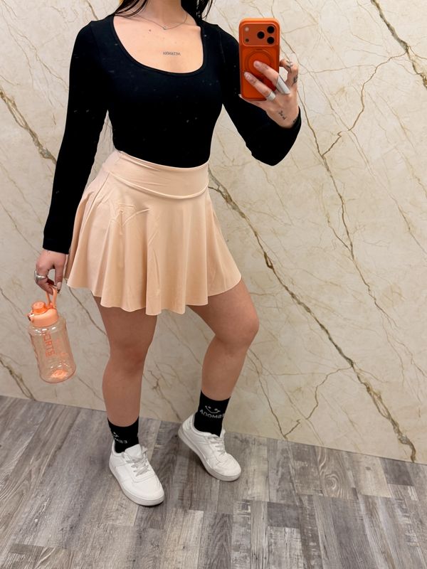 Pollera short deportiva