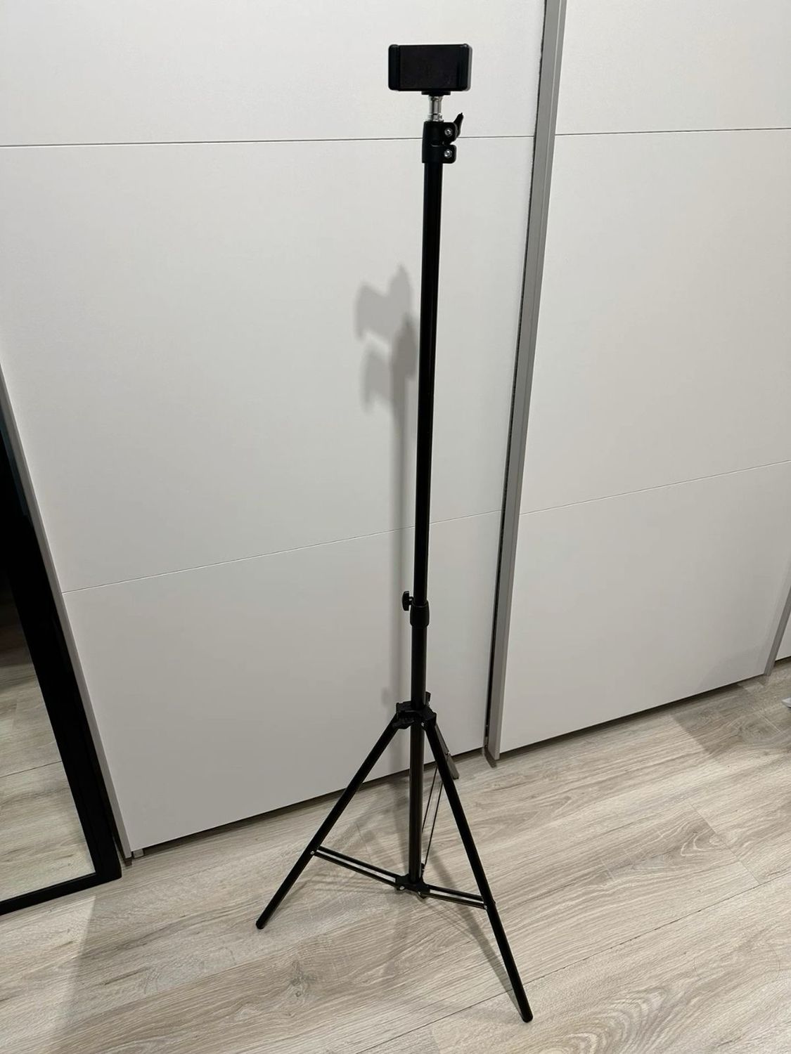 Tripode de telefono por MAYOR ($290 c/u paquete de 6 unidades)