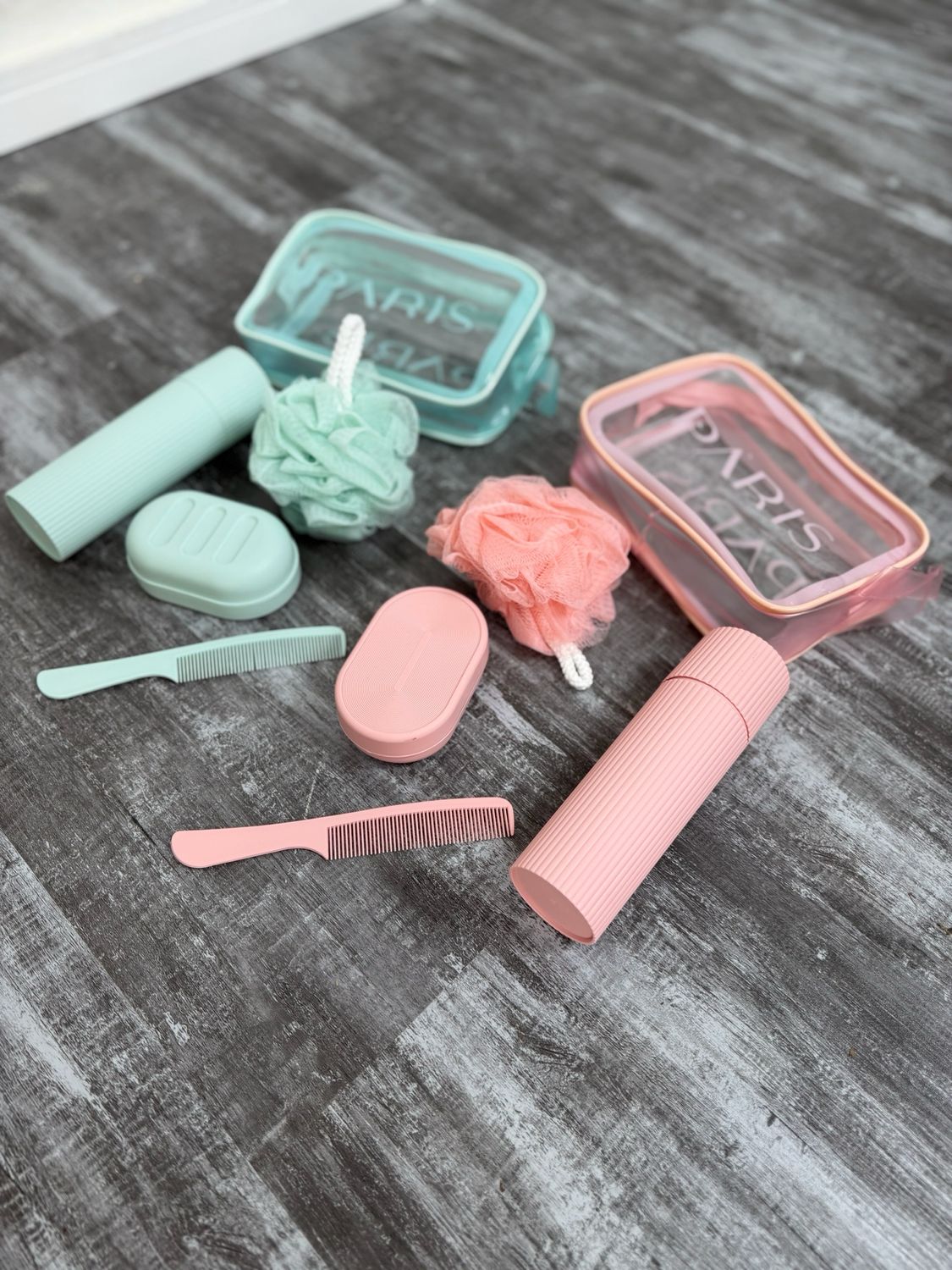 Neceser mas kit para higiene personal por MAYOR ($150 c/u paquete de 6 unidades) - imagen