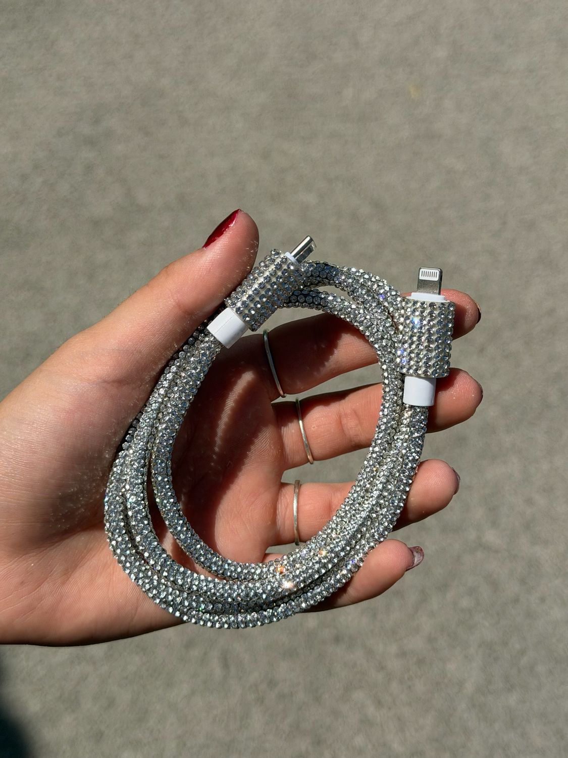 Cable cargador lurex entrada de Iphone por MAYOR ($190 c/u paquete de 6 unidades) Cable cargador lurex entrada de Iphone por MAYOR ($190 c/u paquete de 6 unidades)