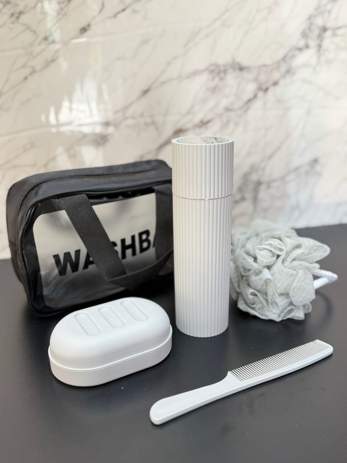 Neceser mas kit de aseo diario por MAYOR ($190 c/u paquete de 6 unidades) Neceser mas kit de aseo diario por MAYOR ($190 c/u paquete de 6 unidades)