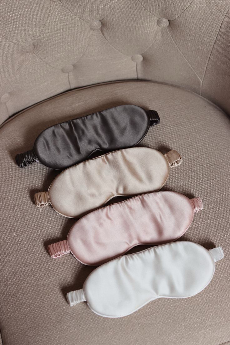 Antifaz de seda para dormir por MAYOR ($50 c/u paquete de 6 unidades)