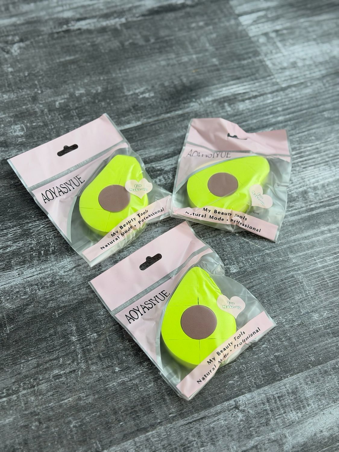 Esponja de maquillaje por MAYOR ($30 c/u paquete de 6 unidades) Esponja de maquillaje por MAYOR ($30 c/u paquete de 6 unidades)