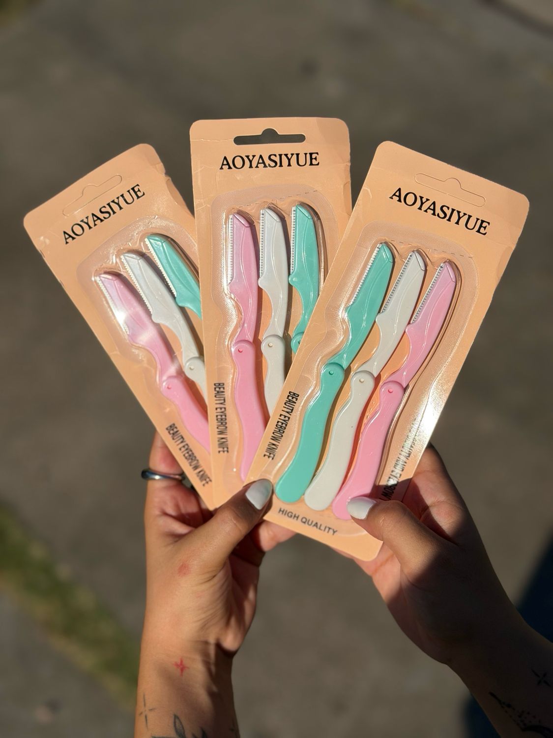 Perfilador de cejas por MAYOR ($45 c/u paquete de 6 unidades)