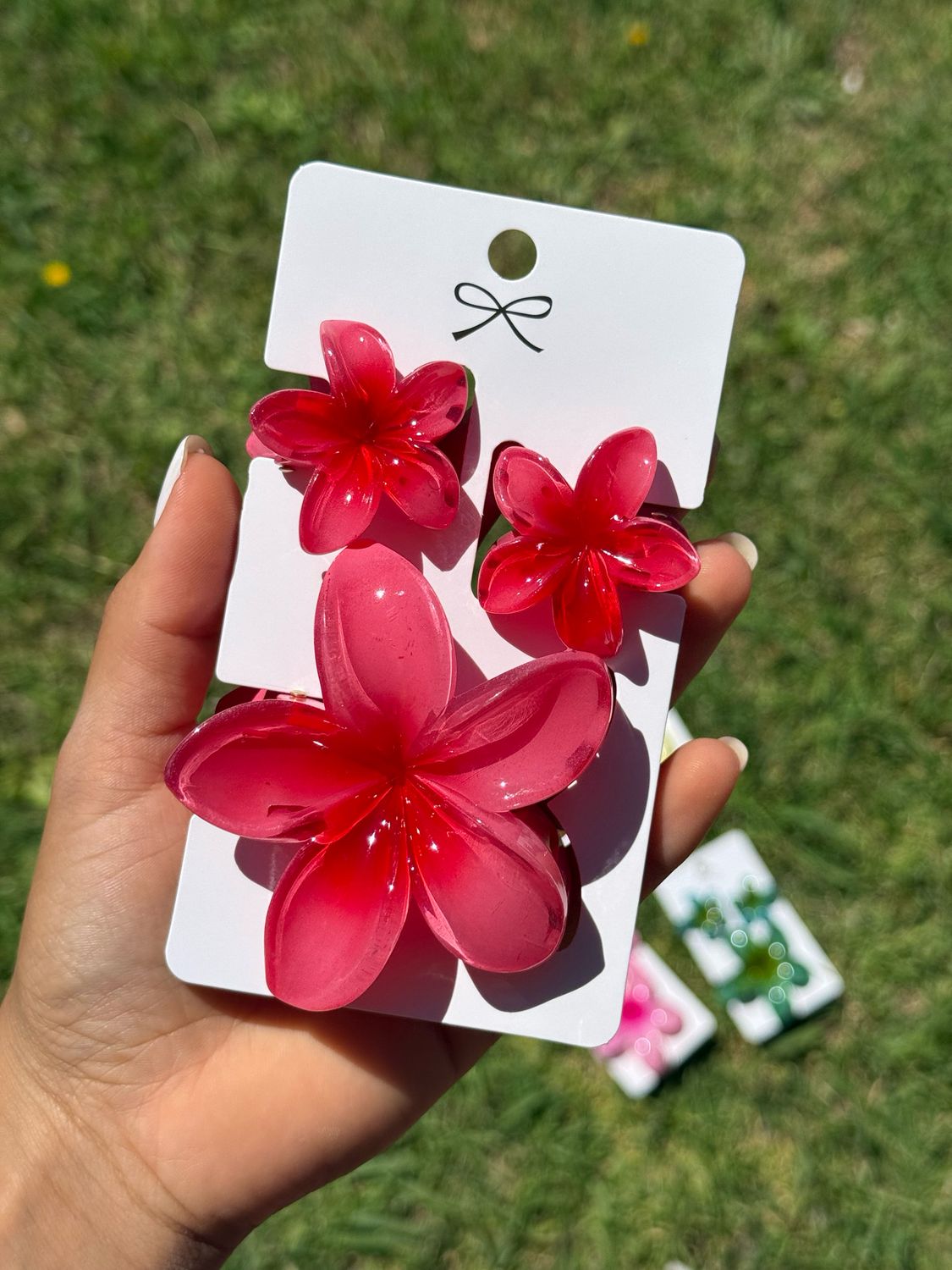 Set de 3 pinzas de flor  por MAYOR ($50 c/u paquete de 12 unidades)