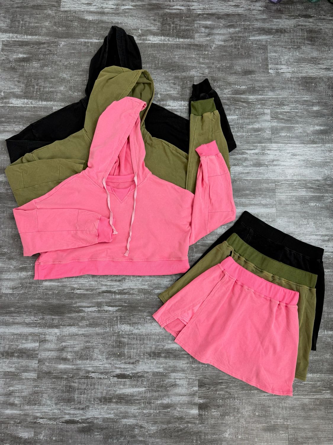 Conjunto de short y canguro Lupe