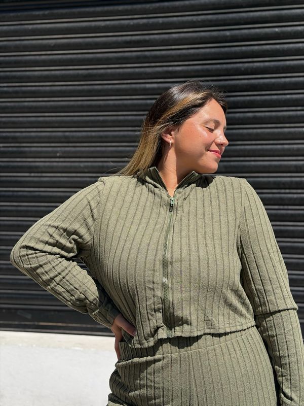 Conjunto de pantalon y campera Sofia