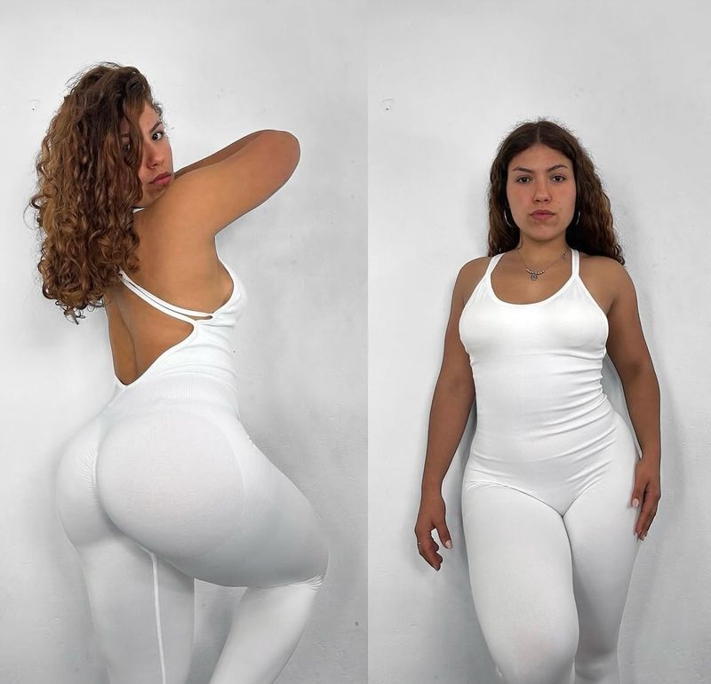 Catsuit cruzado con espalda abierta