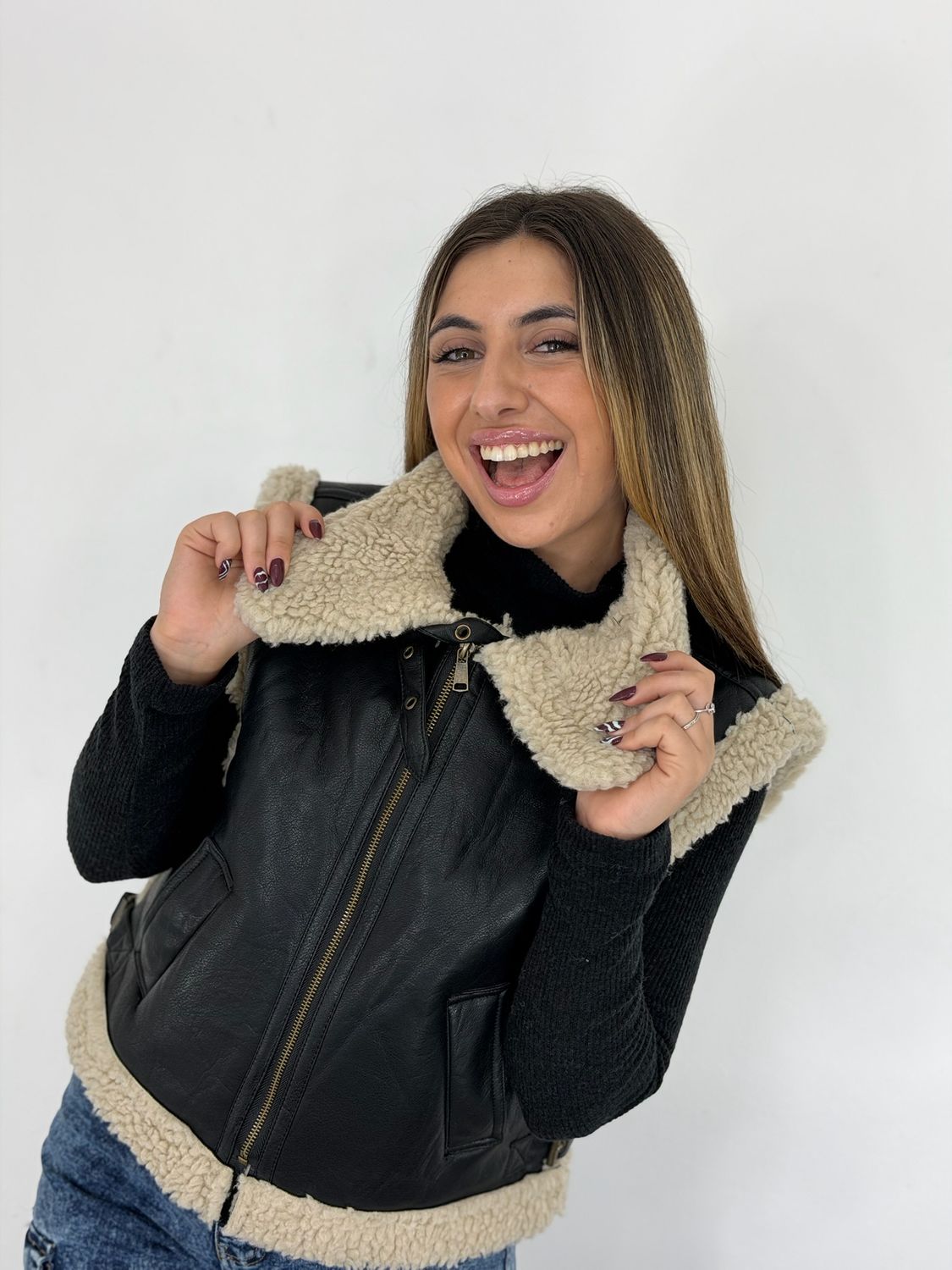 Chaleco gamulan de corderito