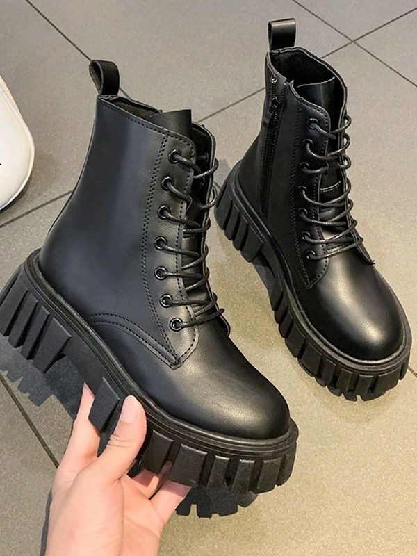 Botas borcego de ecocuero con cordones PREVENTA Hasta el 06 de abril