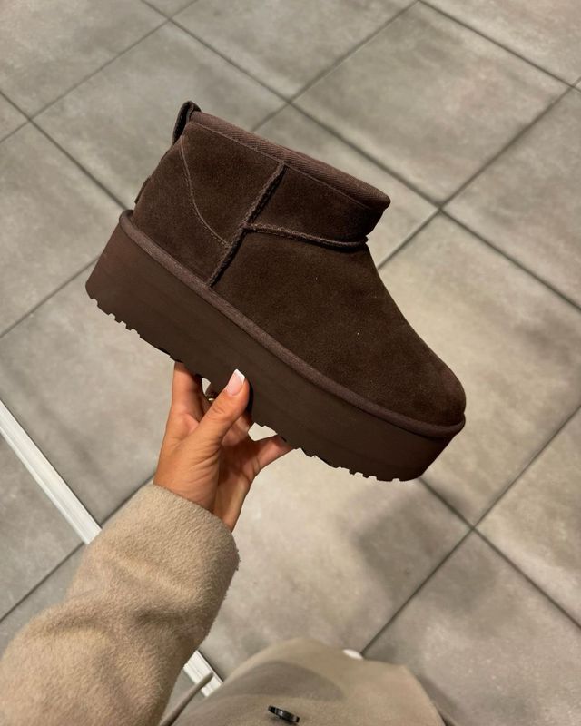Botas Cortas de Gamuza con Corderito Carla
