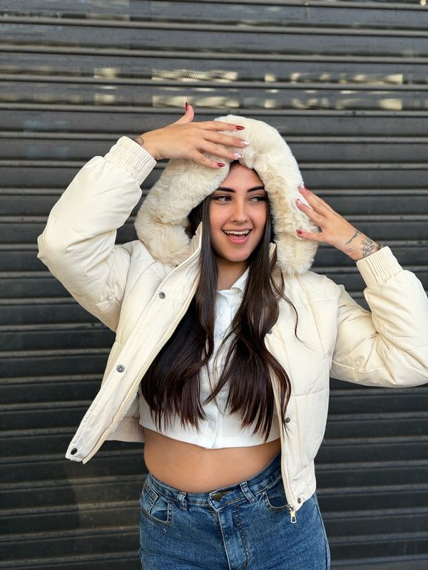 Campera Puffer Cropped con Capucha Irina