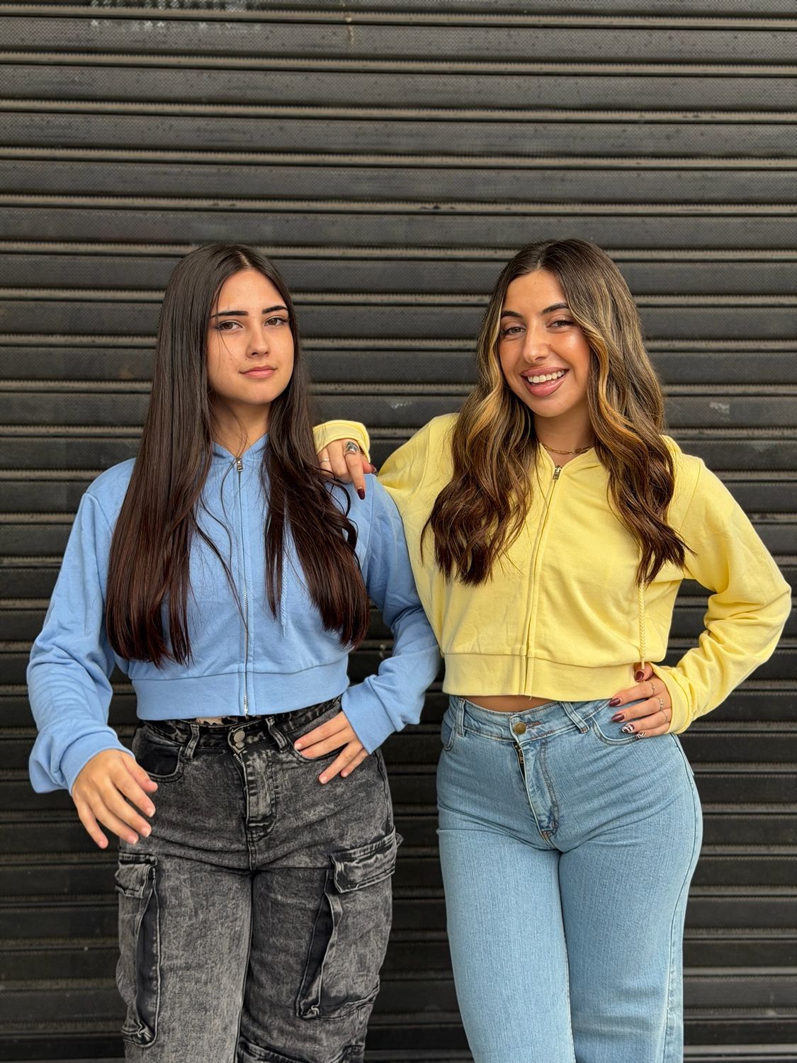 Campera con Capucha y Cierre Kaia