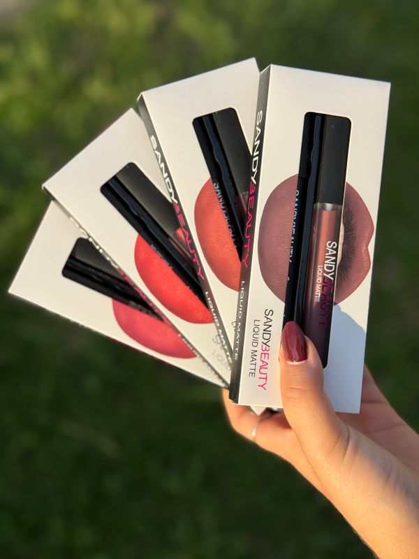 Labial + lapiz delineador