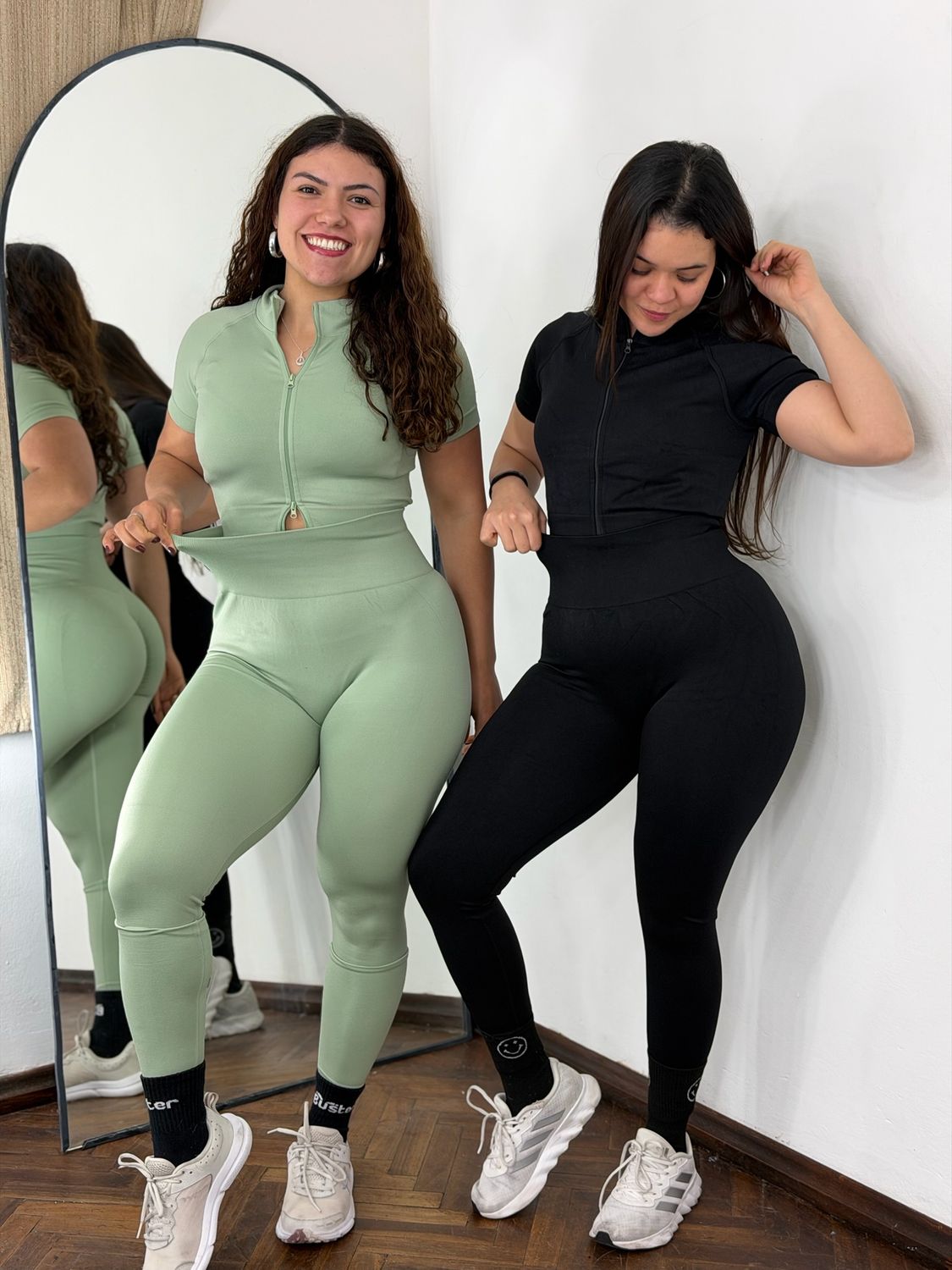 Conjunto Petra de Top y Calza con Push Up