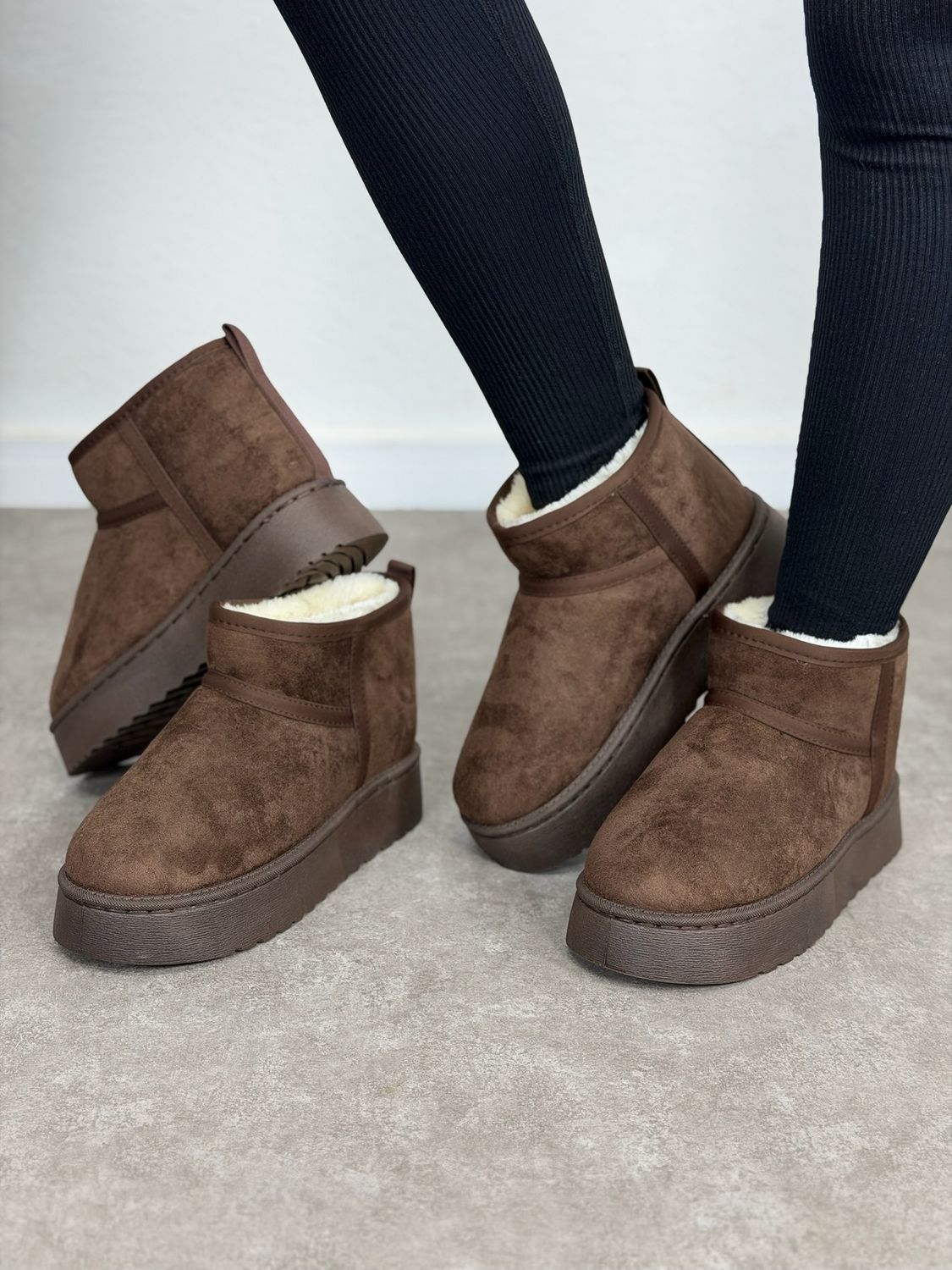 Botas Carla por mayor ($690 c/u mínimo 12 unidades)