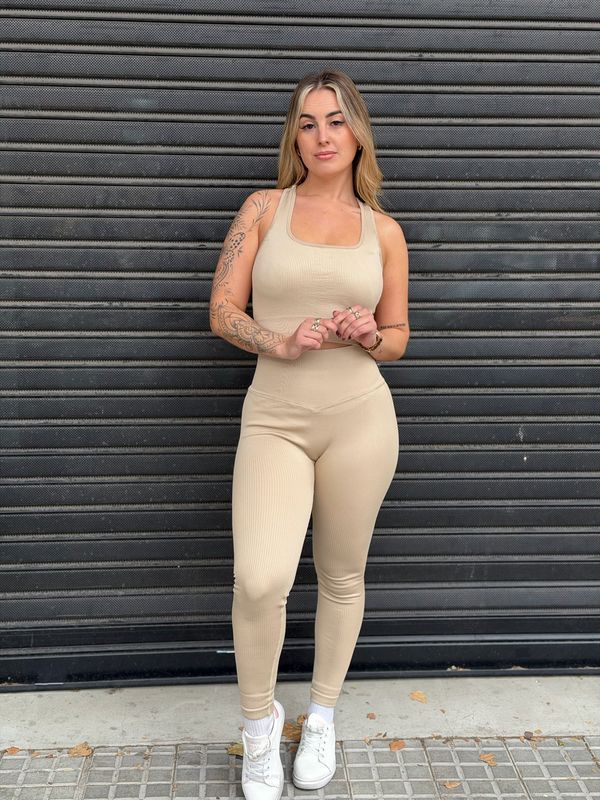 Conjunto de Top y Calza con Push Up Ophelia mayor ($490 c/u mínimo 12 unidades)