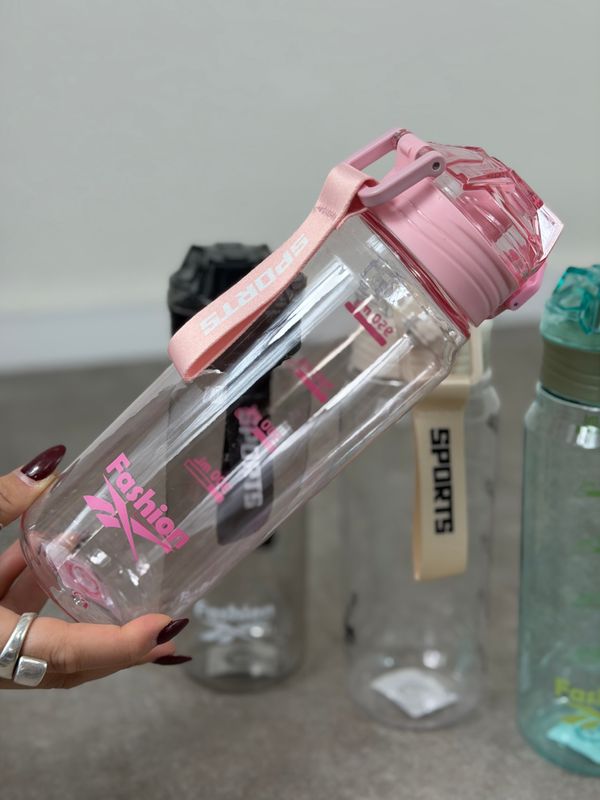 Botella Masha por mayor (Pack de 12 unidades a $120 c/u)