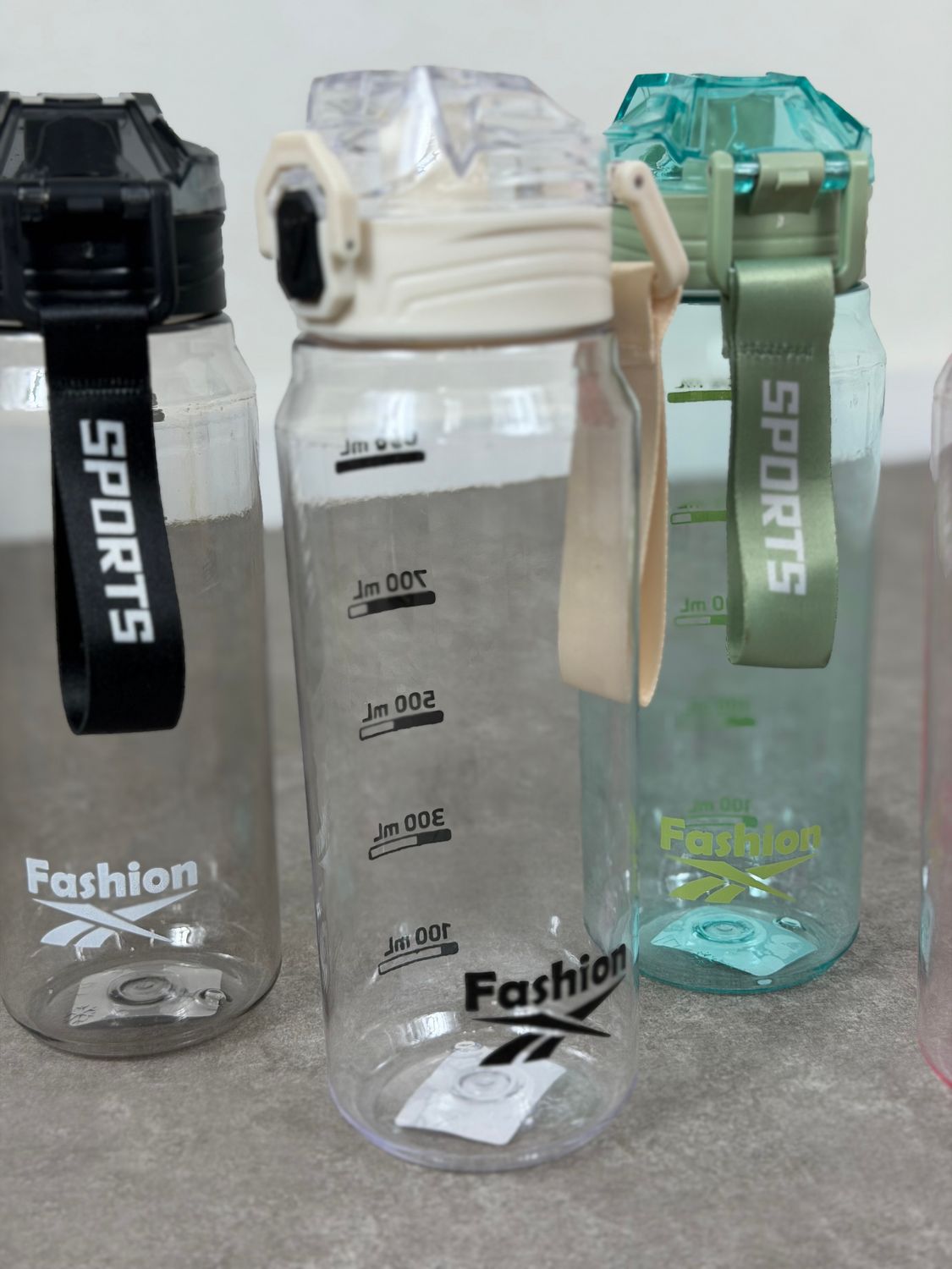 Botella Masha por mayor (Pack de 12 unidades a $120 c/u) - imagen