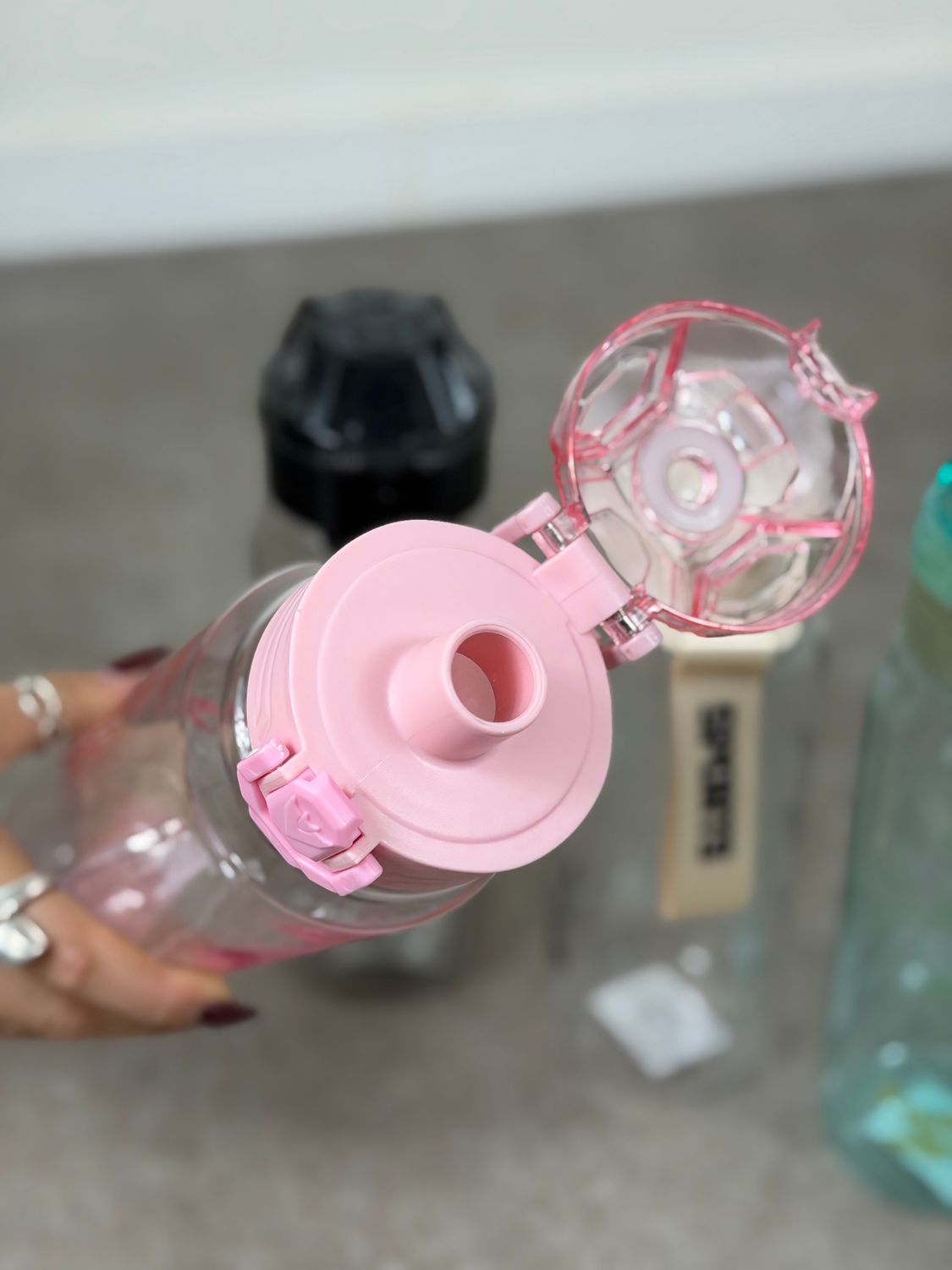 Botella Masha por mayor (Pack de 12 unidades a $120 c/u) - imagen