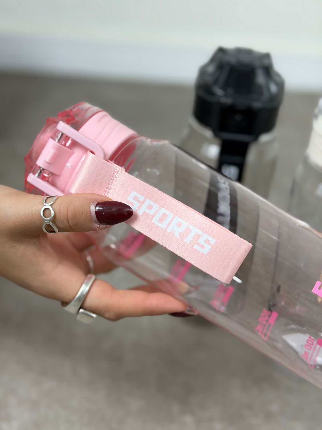 Botella Masha por mayor (Pack de 12 unidades a $120 c/u) - imagen