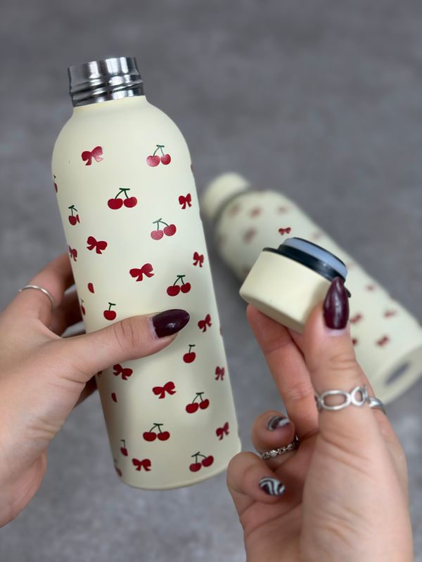 Botella termica con diseño cherry por mayor ( Pack de 12 a $ 290 c/u )