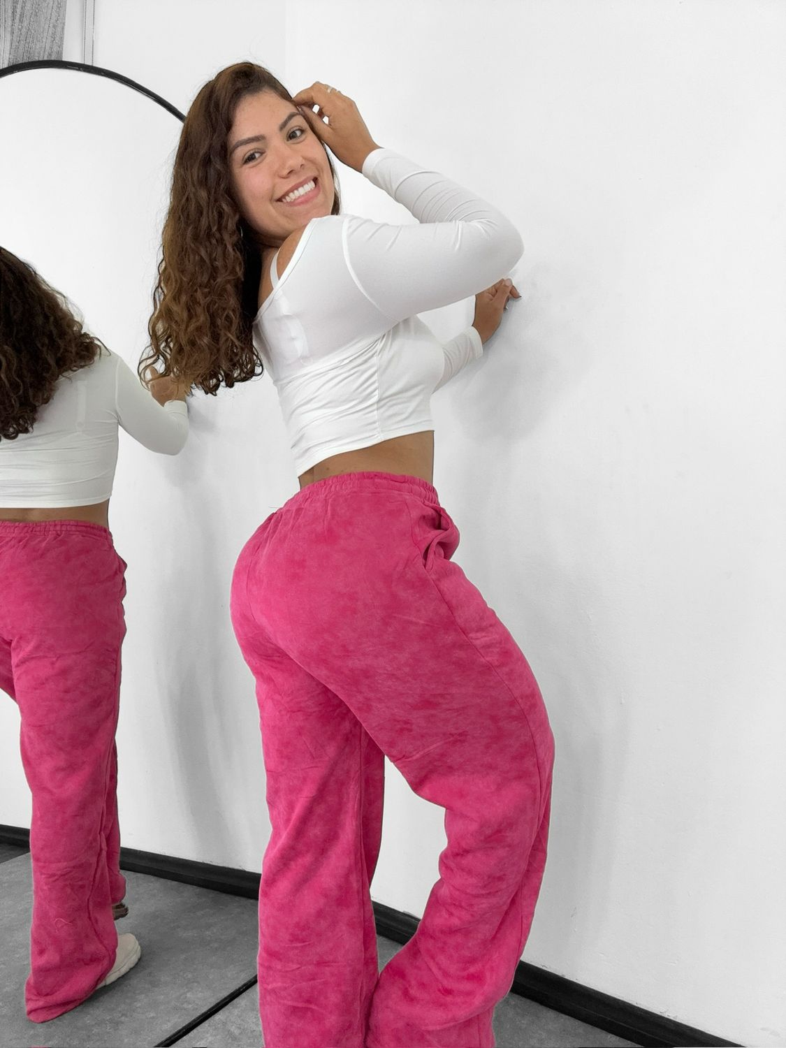 Pantalon deportivo oxford difuminado afelpado por mayor en rosa L ( Pack de 12 unidades a $385 c/u) - imagen