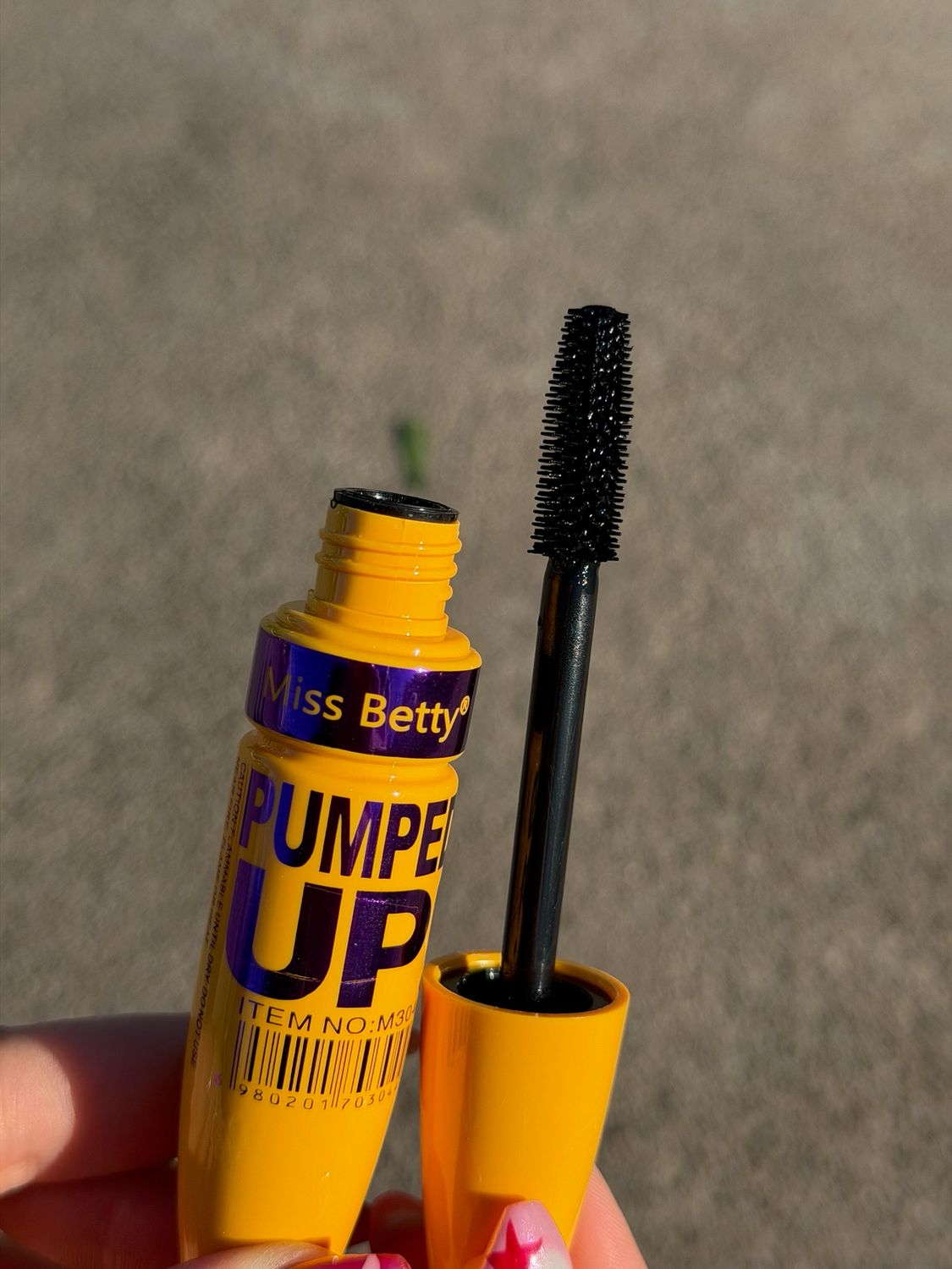 Mascara de Pestaño Resistente al Agua - imagen