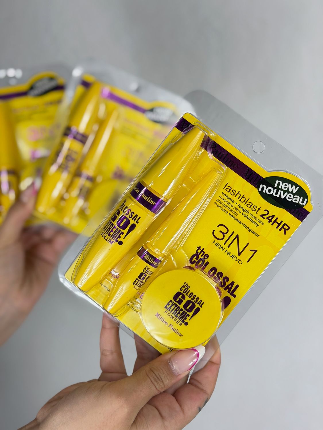 Mascara Rimel Pack 3 En 1 Colossal , Delineador Y Polvo Compacto Mascara Rimel Pack 3 En 1 Colossal , Delineador Y Polvo Compacto