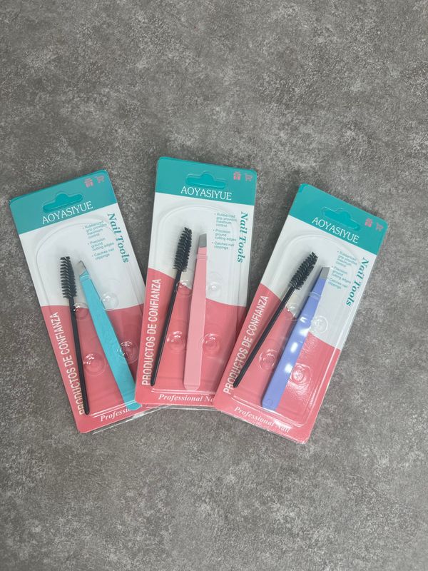 Set de pinza y cepillo para cejas