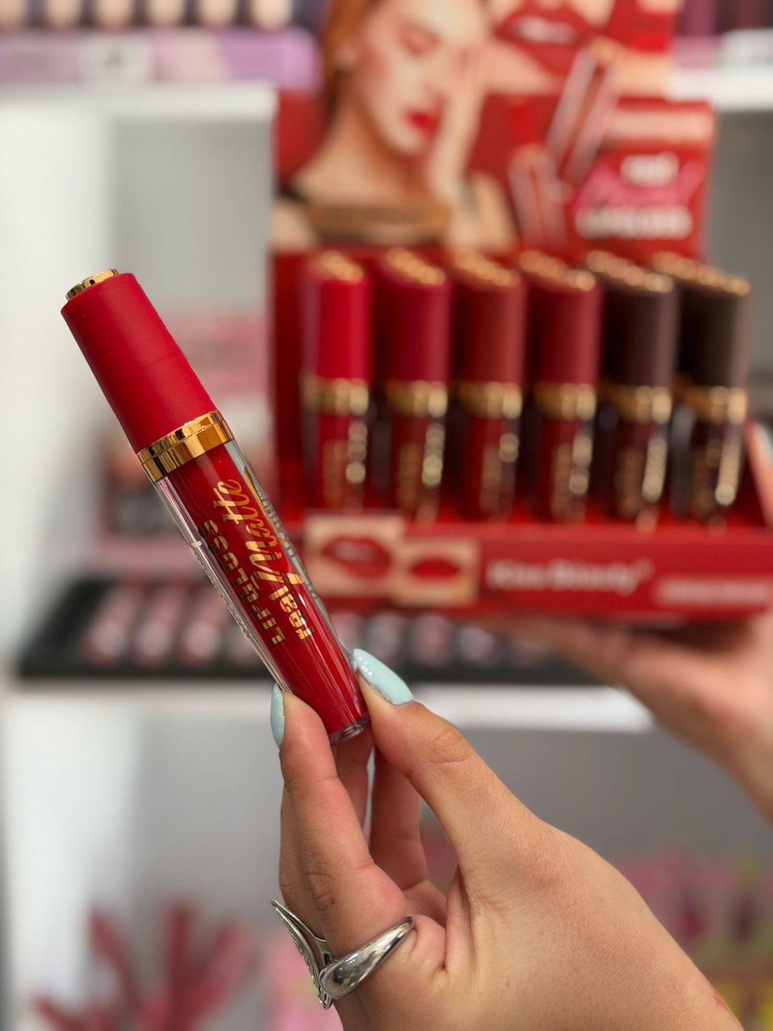 Labial matte
