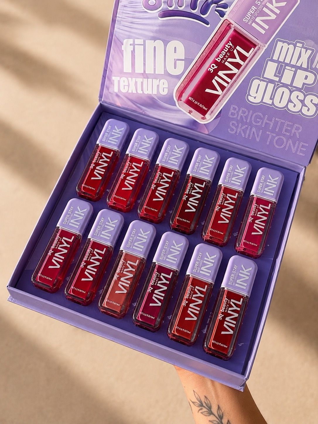 Labial lip gloss 4 tonos mate.. Labial lip gloss 4 tonos mate..