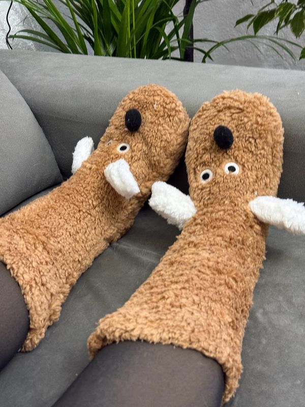 Docena de Medias peluditas de Perrito por mayor ($130 c/u paquete de 12 pares)
