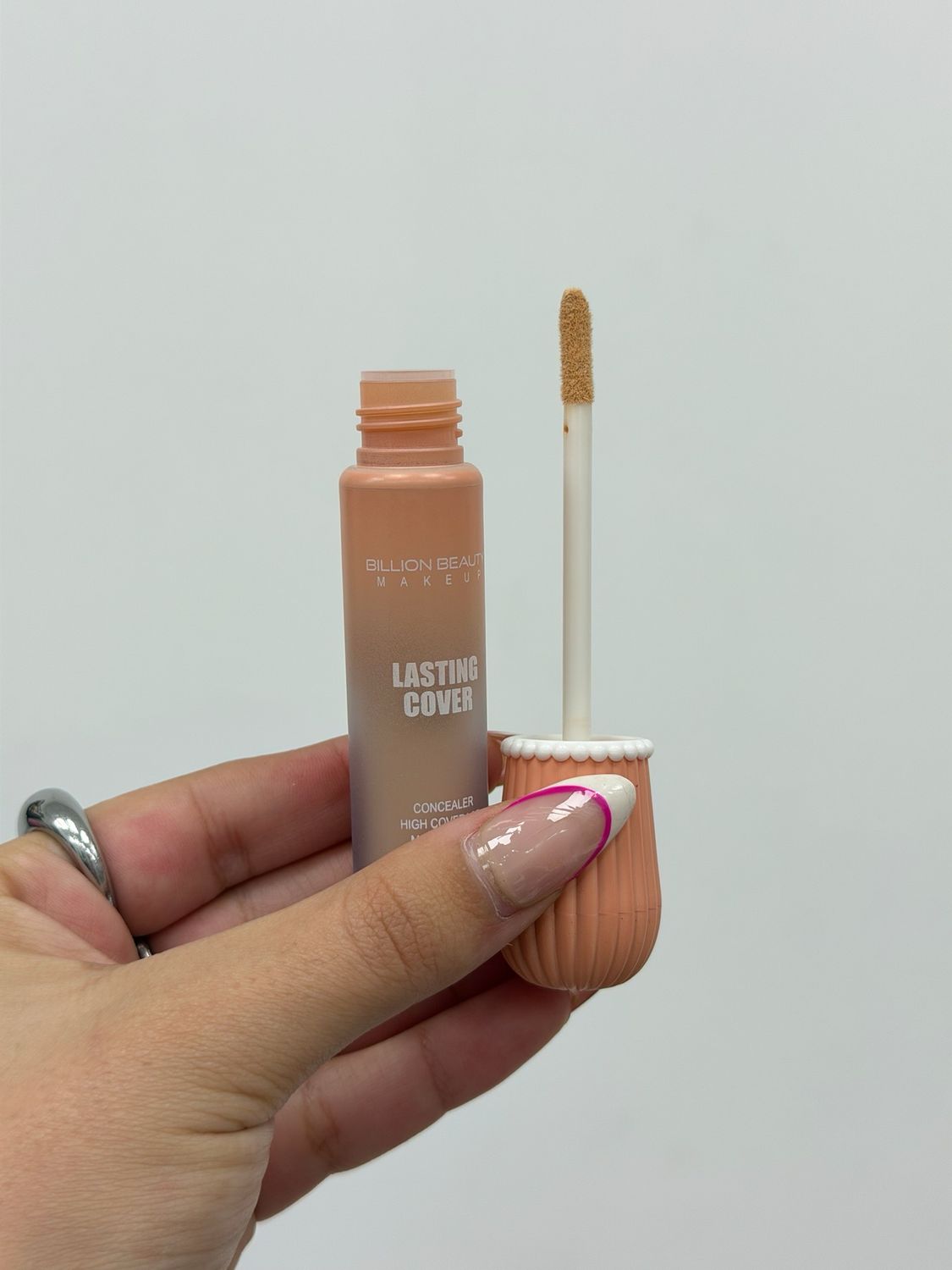 Corrector de ojeras