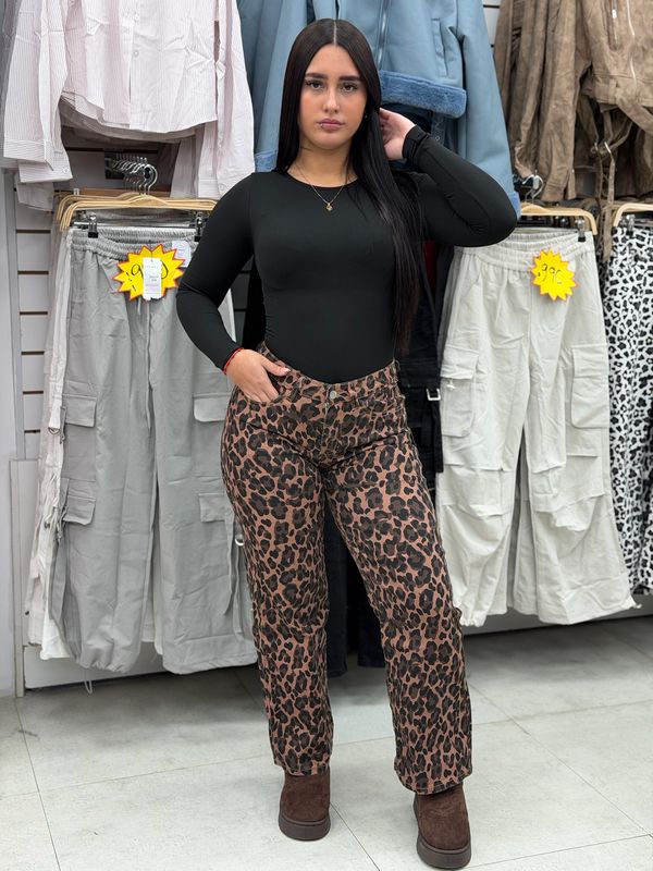 Jean wid leg animal print