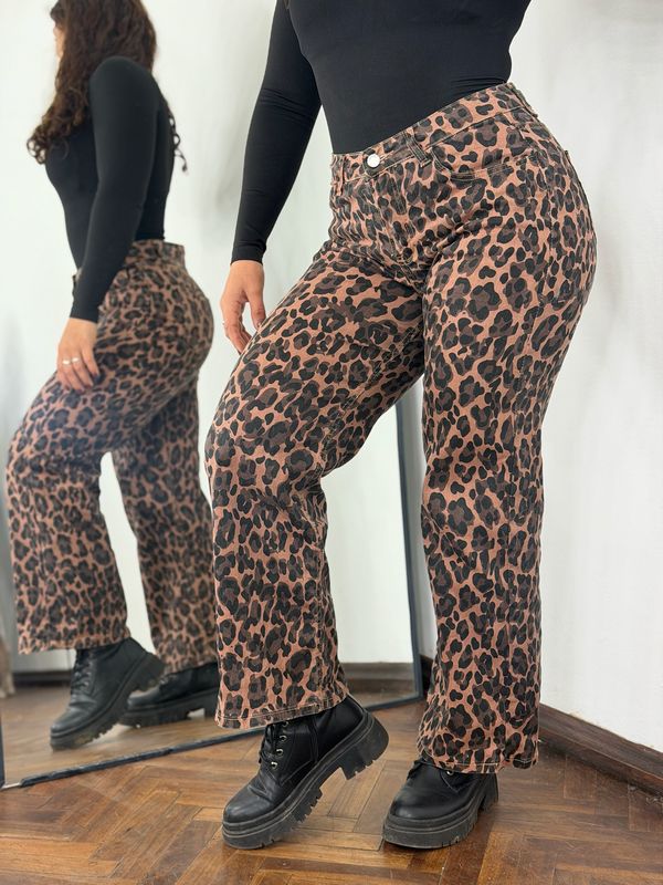 Jean wid leg animal print
