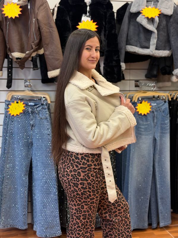Campera Gamulan con Cinto Campera Gamulan con Cinto