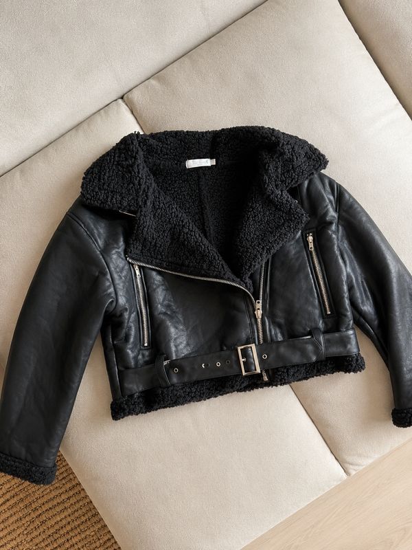 Campera gamulan con cinto
