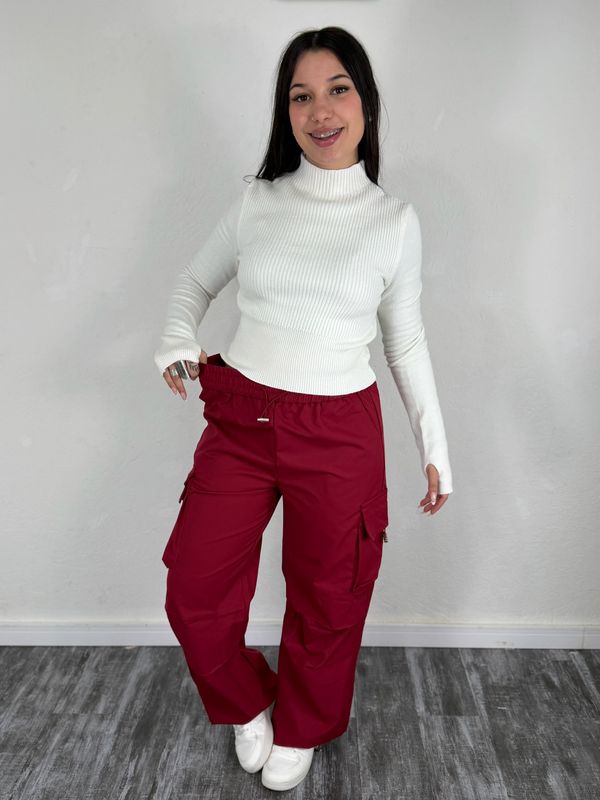 Pantalon cargo deportivo wid leg con cordon ajustable