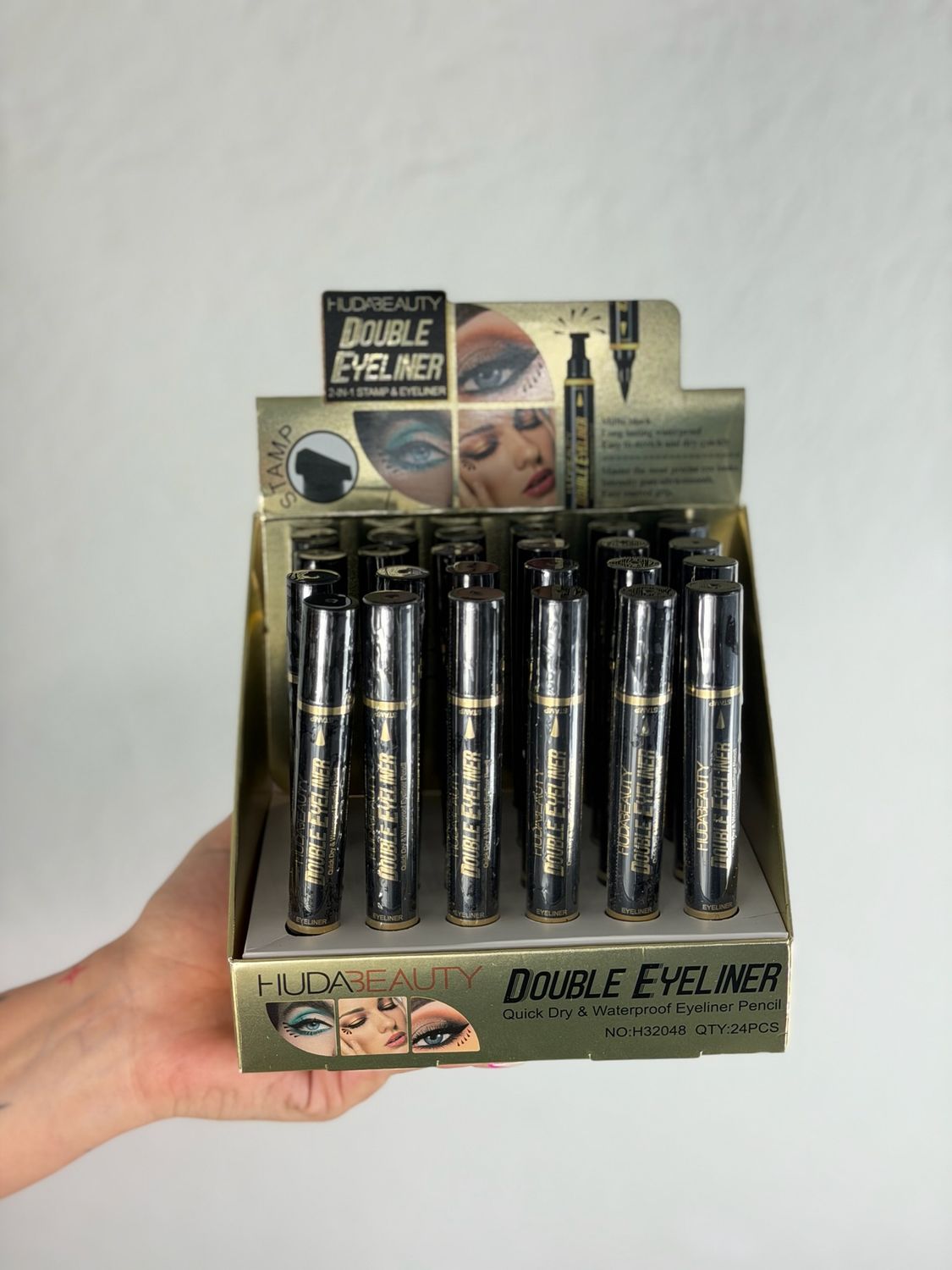 Delineador doble para ojos doble Delineador doble para ojos doble