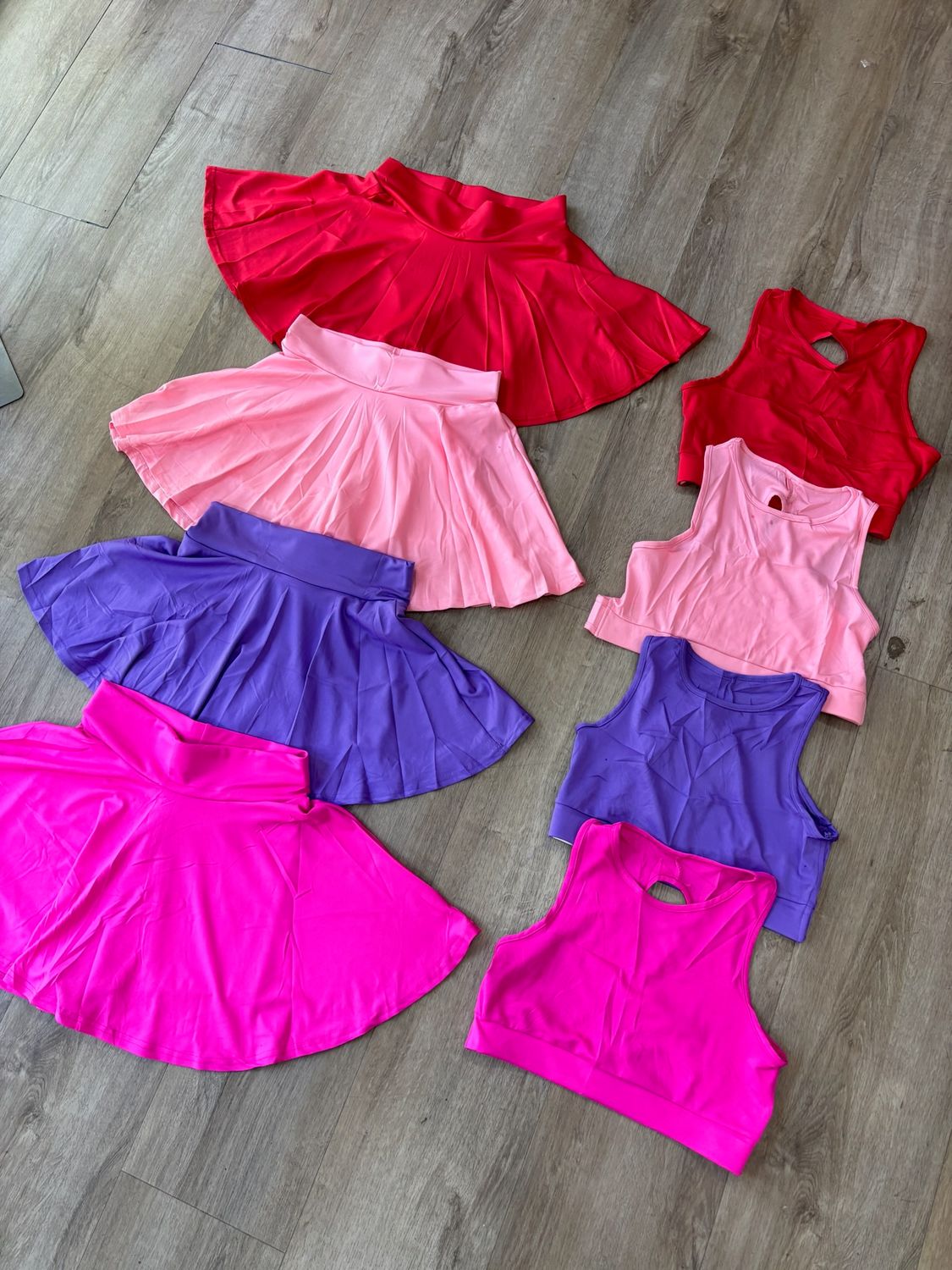 Conjunto de Pollera y Short Conjunto de Pollera y Short