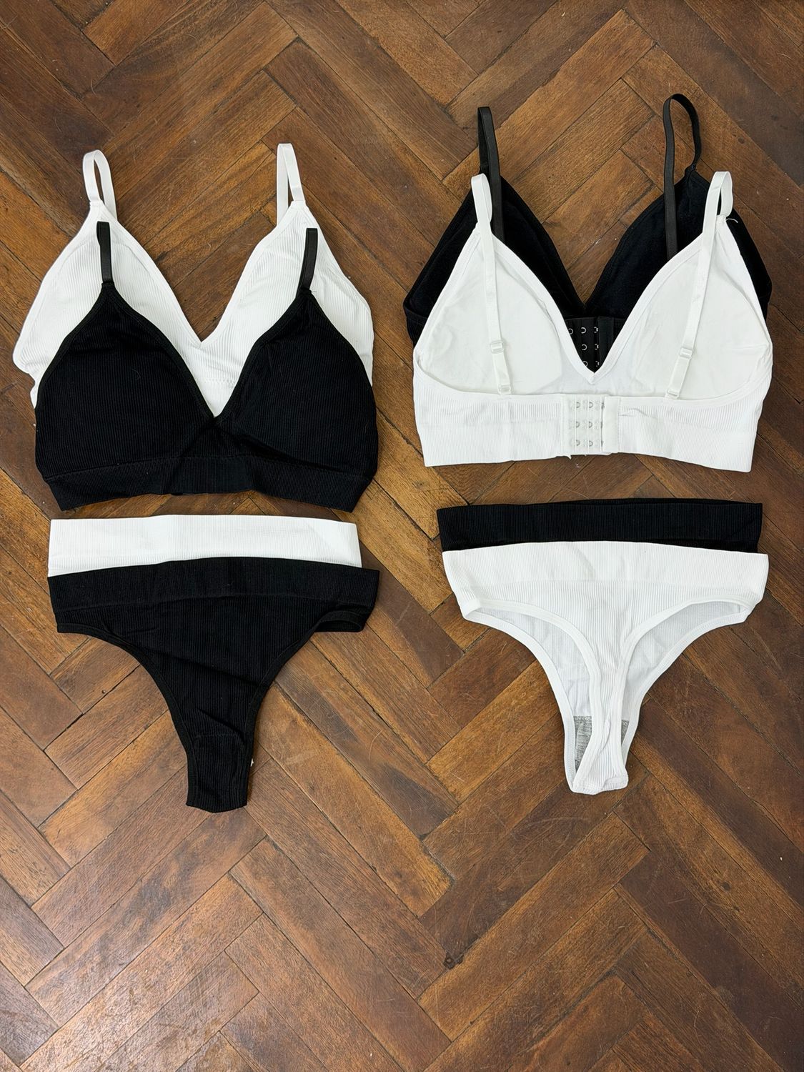 Conjunto de ropa interior con sutien y colaless morley