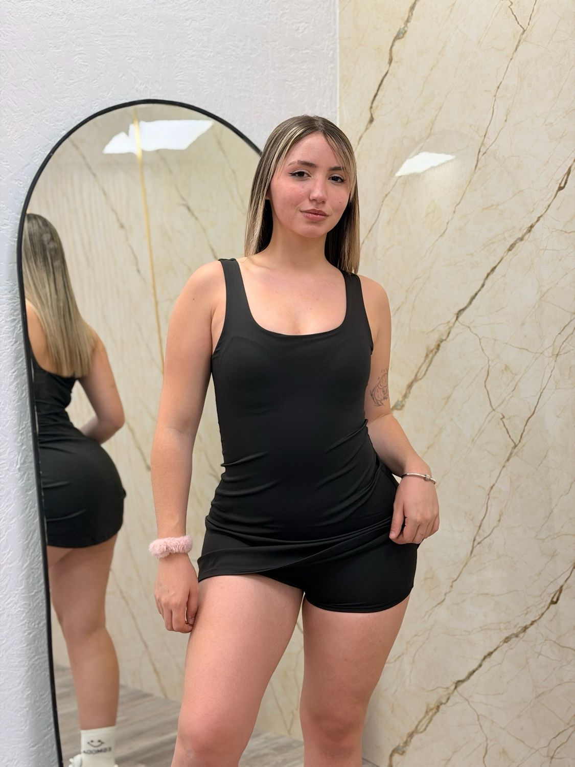 Vestido deportivo con short