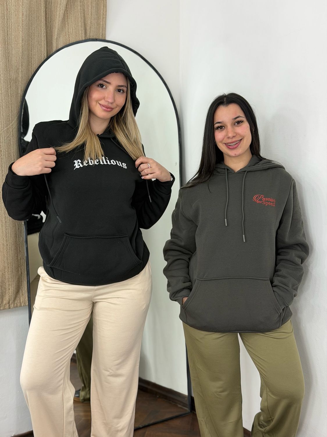 Canguro estampado afelpado diseño variado