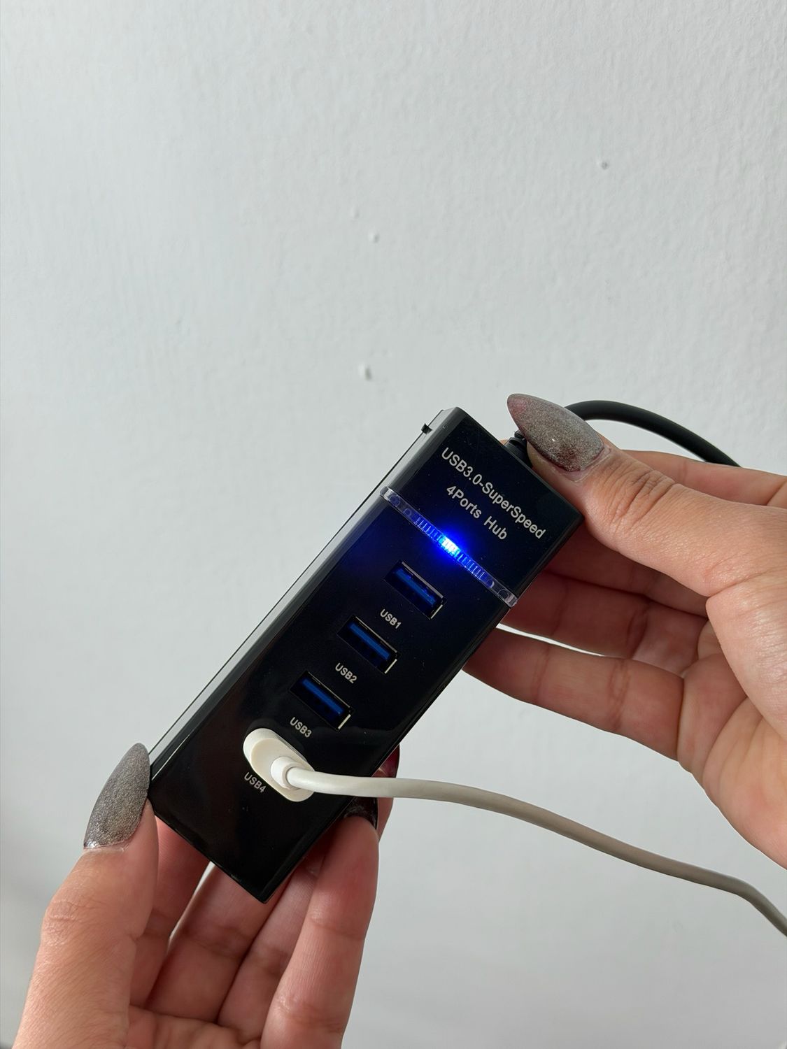Cargador para SUV de 4U